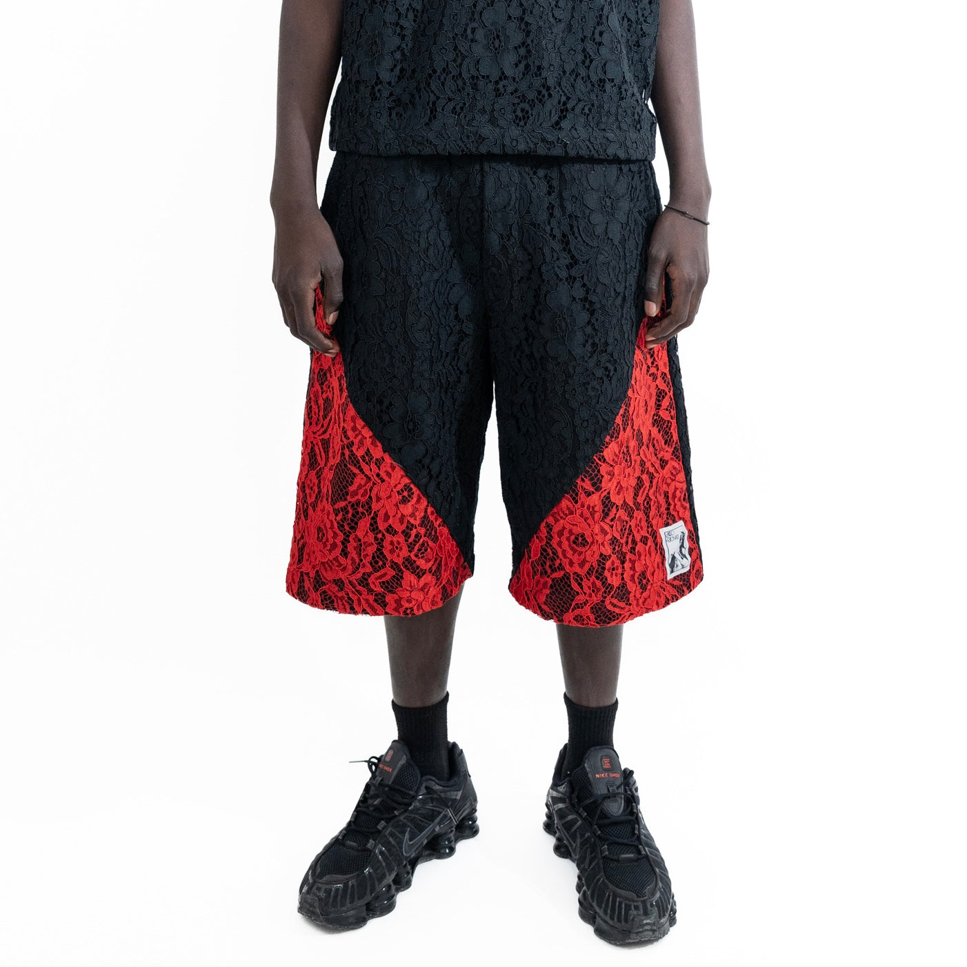LD LACE SHORTS RED