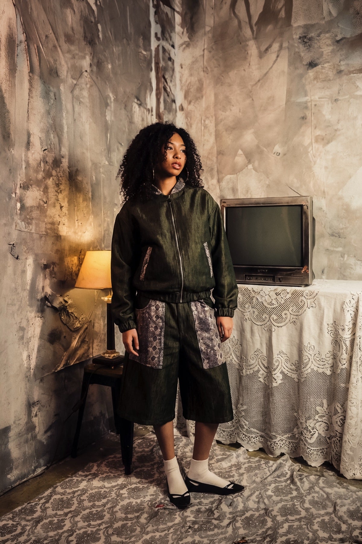 RAW GOLD SHORTS - editoriale donna